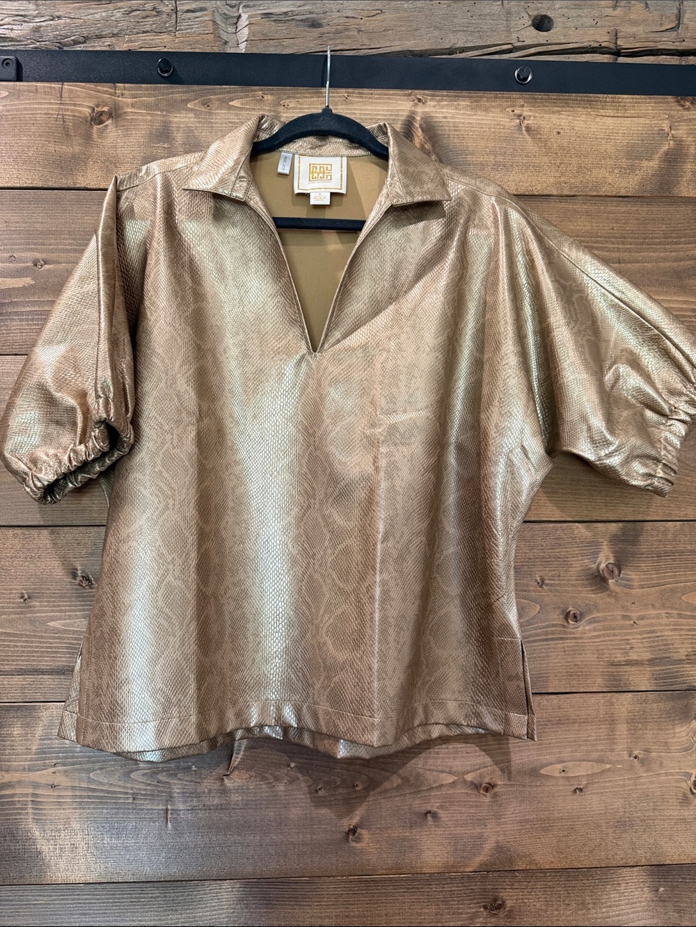 Emily McCarthy Metallic Gold Short-Sleeve V-Neck Tunic Top